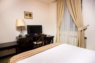 Отель Hotel Gradina Morii Сигету-Мармацией Двухместный номер с 1 кроватью - Специальное предложение-4